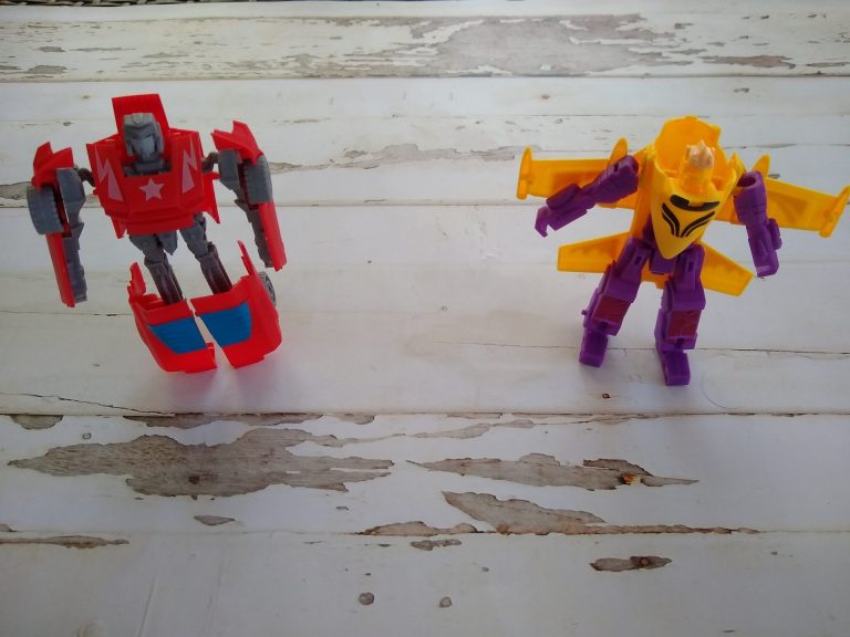 robot-transforming-vehicle-dollar-tree-dollar-store-reviewer